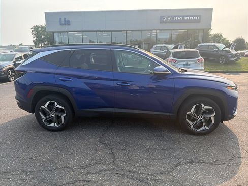 Used 2023 Hyundai Tucson Limited AWD/4WD image 2