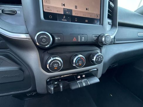 Used 2024 RAM 2500 Big Horn AWD/4WD image 17