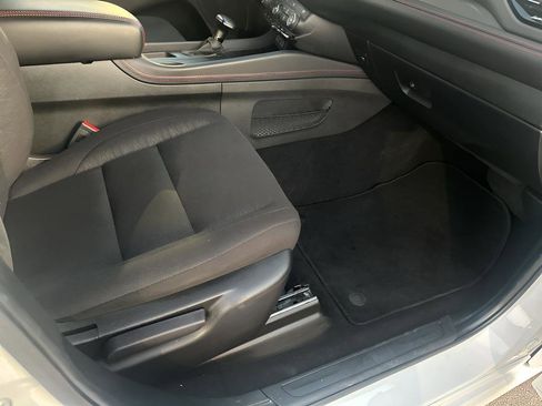 Certified 2025 Dodge Durango GT image 16