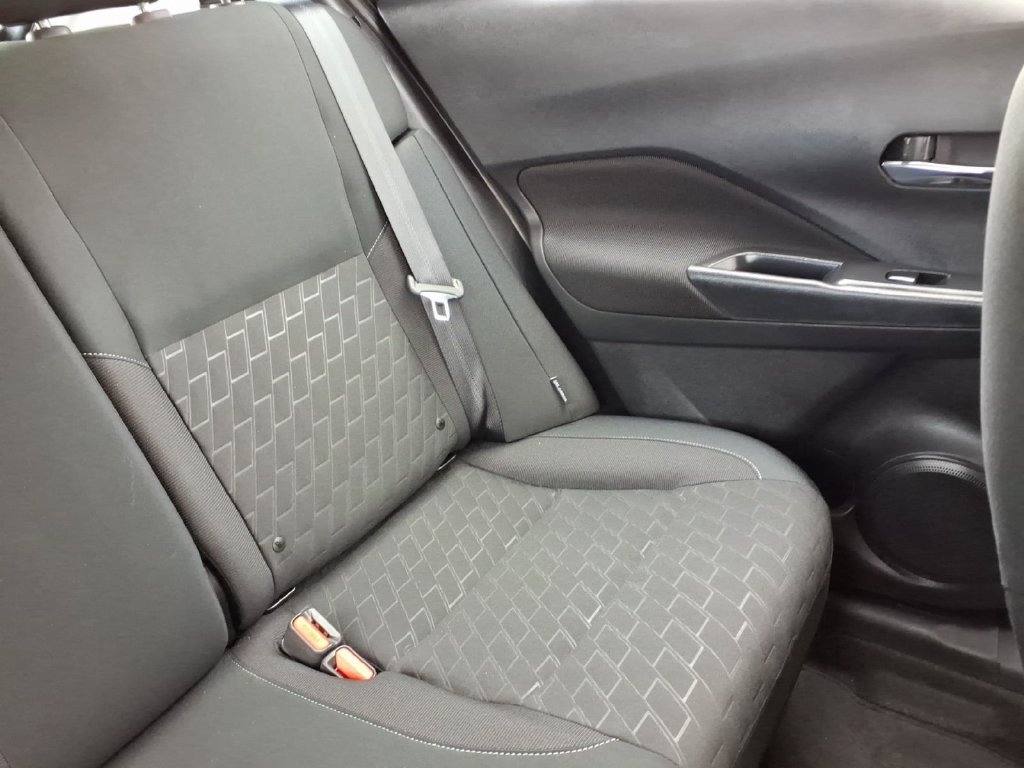 Used 2023 Nissan Kicks SV FWD image 18