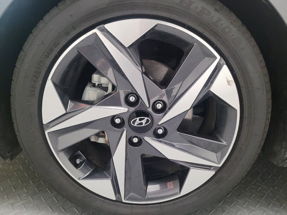 Used 2022 Hyundai Elantra SEL w/ Convenience + Premium Package FWD image 31