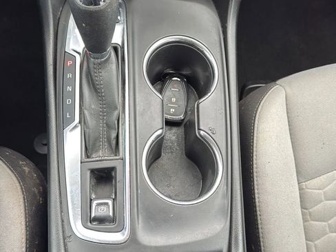 Used 2018 Chevrolet Equinox LS image 20