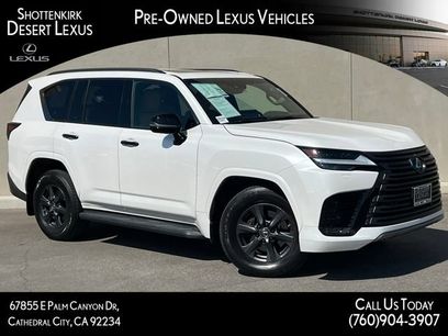Used 2023 Lexus LX 600 4WD w/ Appearance Package