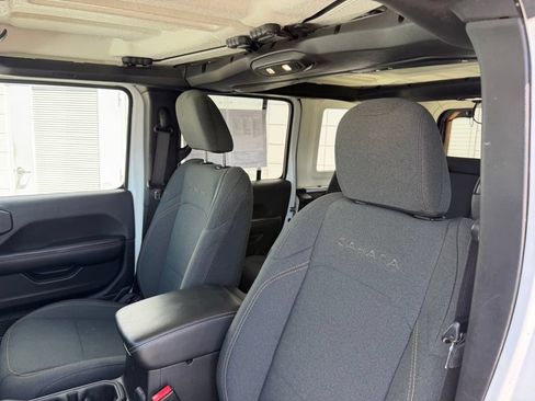 Used 2024 Jeep Wrangler Unlimited Sahara AWD/4WD image 18