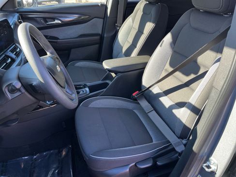 Used 2025 Chevrolet TrailBlazer LT image 32