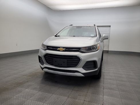 Used 2017 Chevrolet Trax LT w/ LT Convenience Package image 15