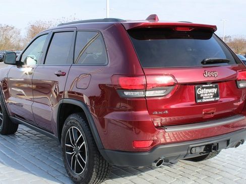 Used 2019 Jeep Grand Cherokee Trailhawk image 3