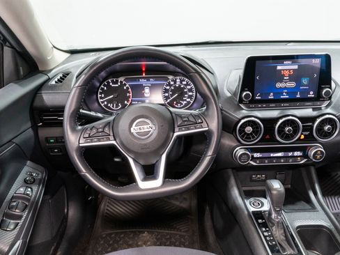 Used 2020 Nissan Sentra SV image 11