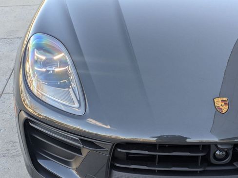 New 2026 Porsche Macan image 12