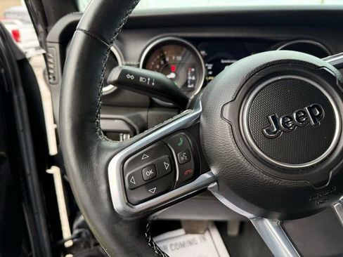 Used 2023 Jeep Wrangler Unlimited Sahara w/ Cold Weather Group image 17