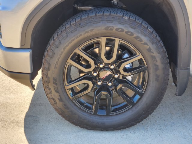 Used 2026 GMC Sierra 1500 Elevation w/ Elevation Premium Package AWD/4WD image 10