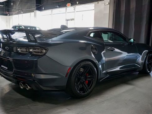 Used 2021 Chevrolet Camaro ZL1 image 31