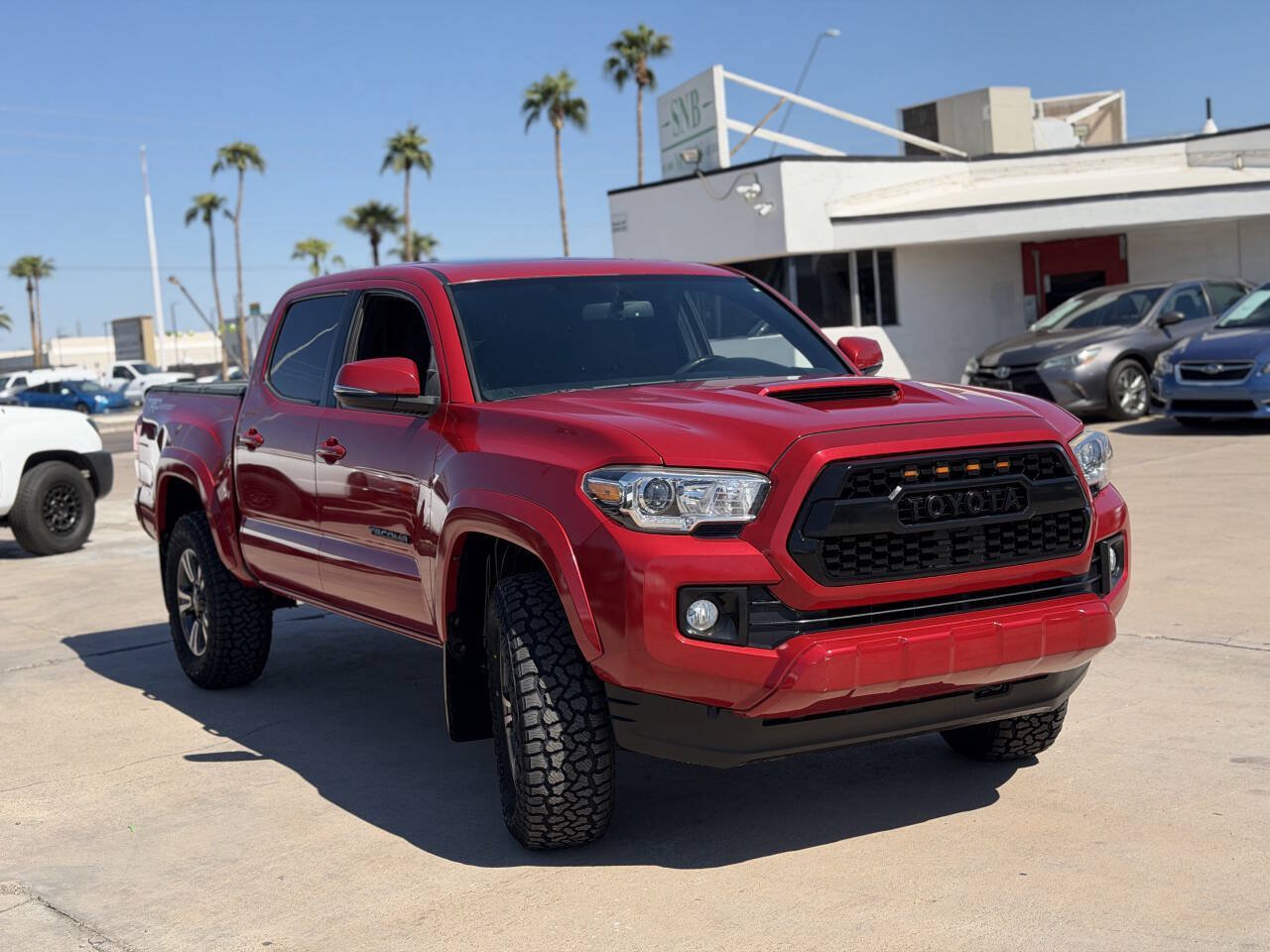 Used 2017 Toyota Tacoma TRD Sport w/ Premium & Technology Package RWD image 26