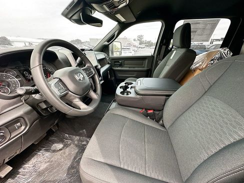 New 2026 RAM 2500 Tradesman AWD/4WD image 28