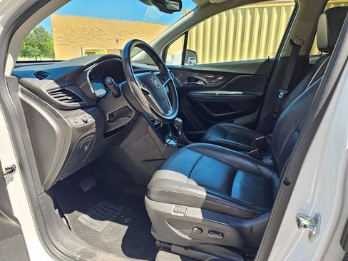 Used 2019 Buick Encore Essence image 12