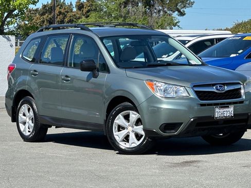 Used 2015 Subaru Forester 2.5i w/ Alloy Wheel Package image 2