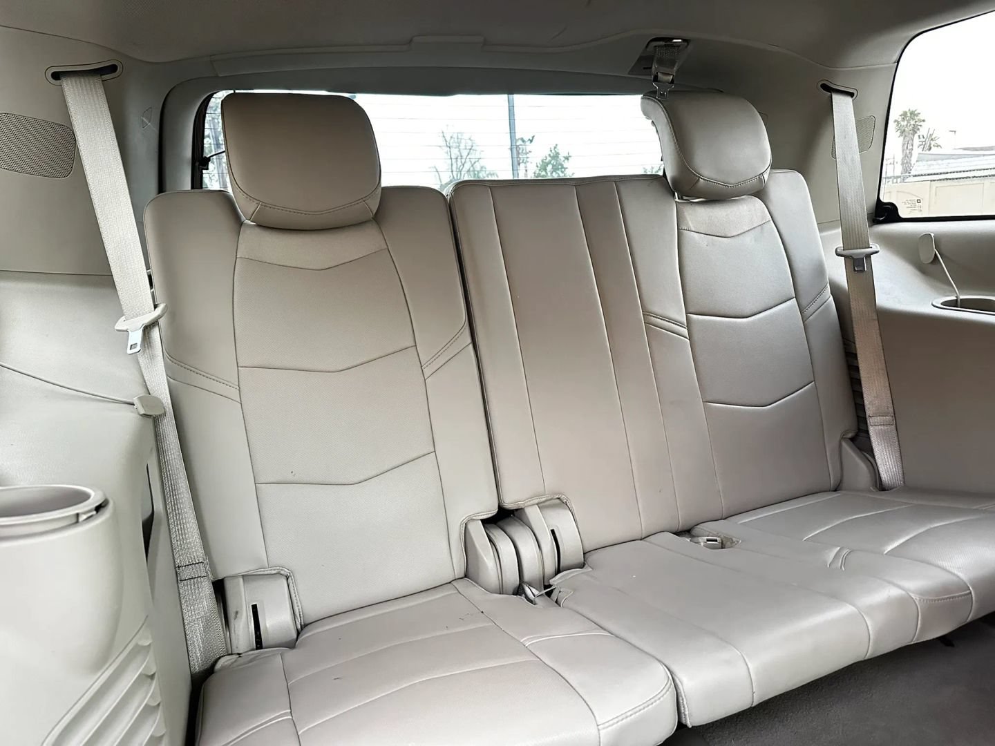 Used 2015 Cadillac Escalade Luxury AWD/4WD image 20