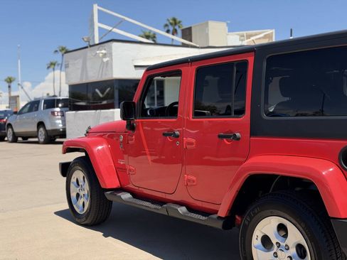 Used 2013 Jeep Wrangler Unlimited Sahara w/ Connectivity Group AWD/4WD image 16