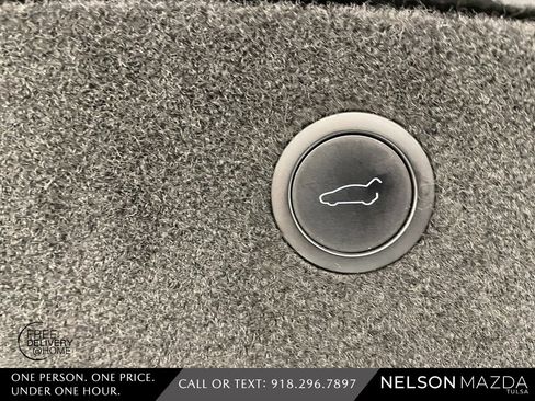 Used 2023 Tesla Model X Plaid image 34