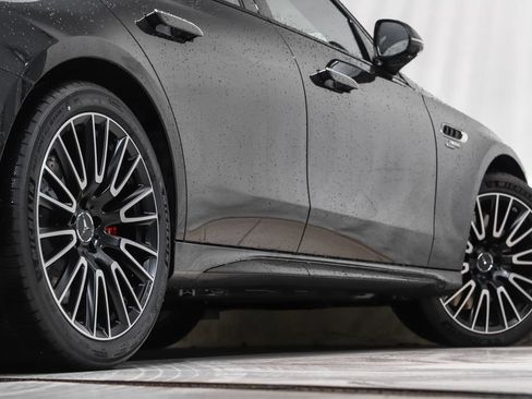 New 2026 Mercedes-Benz E 53 AMG e 4MATIC Sedan image 20