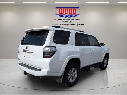 Used 2021 Toyota 4Runner SR5 AWD/4WD image 4