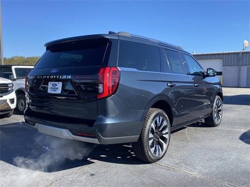 New 2025 Ford Expedition Platinum w/ Driver's Package image 23