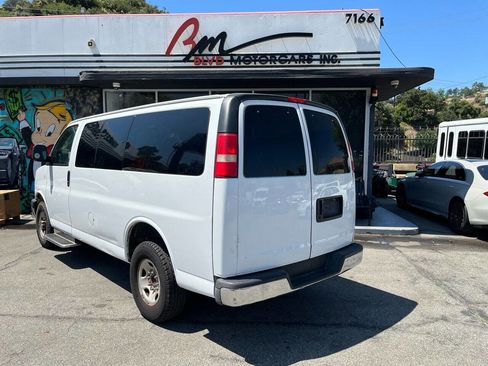 Used 2006 GMC Savana 2500 Passenger image 7