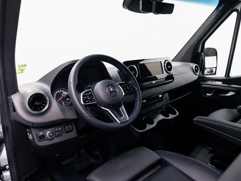 Used 2024 Mercedes-Benz Sprinter 144 Cargo image 8