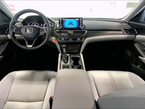 Used 2018 Honda Accord EX image 9