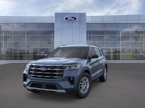 New 2026 Ford Explorer Active w/ Active Comfort Package image 2