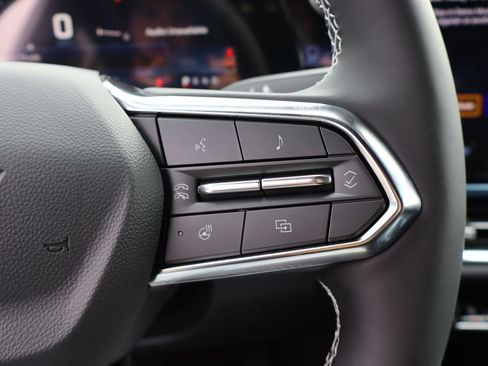 New 2026 Chevrolet Equinox EV LT image 15