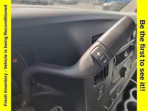 Used 2010 Chevrolet Express 2500 LT w/ LT Preferred Equipment Group RWD image 21