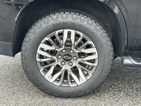 Certified 2025 Chevrolet Tahoe Z71 image 17