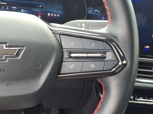 Used 2024 Chevrolet Equinox EV RS w/ LPO, Active Package FWD image 17