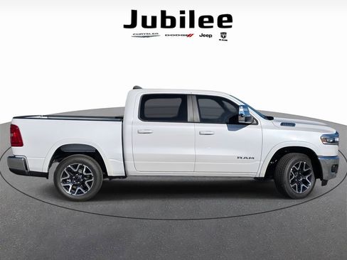 New 2026 RAM 1500 Laramie AWD/4WD image 41