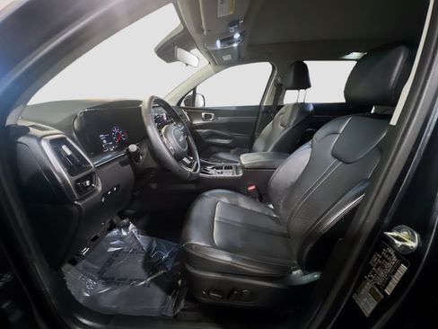 Used 2023 Kia Sorento S w/ Panoramic Sunroof Package FWD image 15