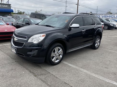 Used 2015 Chevrolet Equinox LT image 2