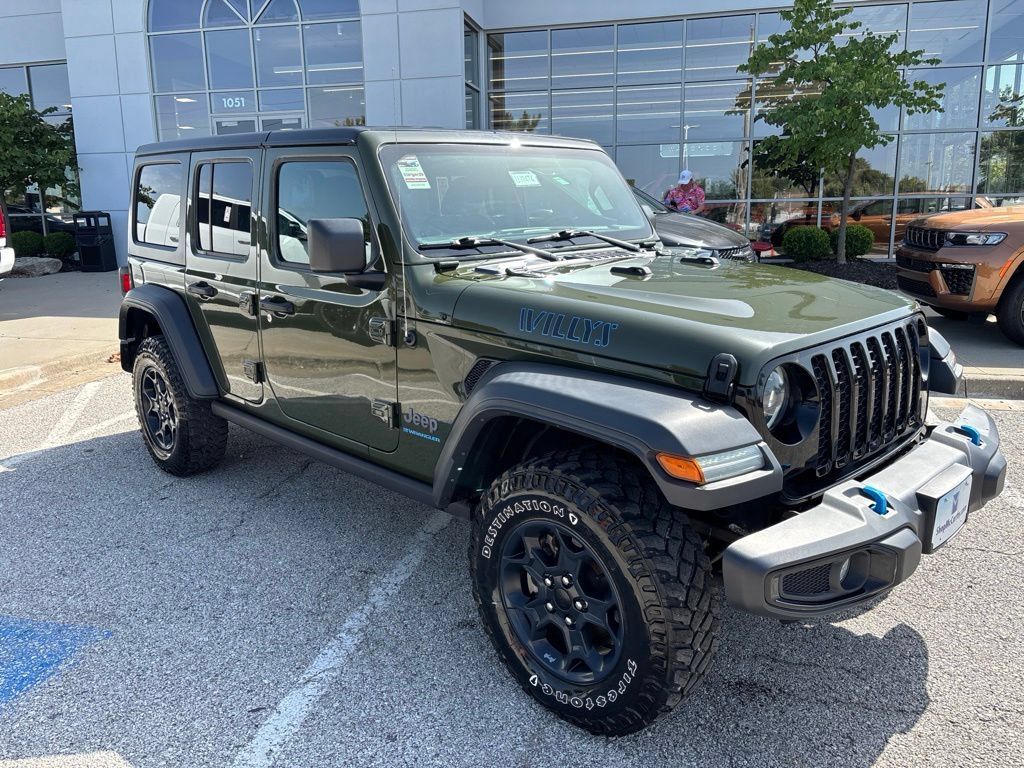 Used 2023 Jeep Wrangler Unlimited AWD/4WD image 2