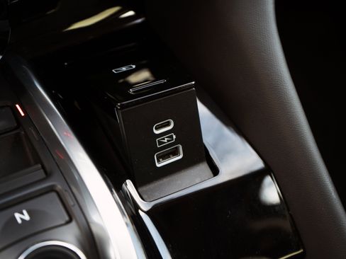 Used 2023 Acura MDX SH-AWD w/ Technology Package image 39