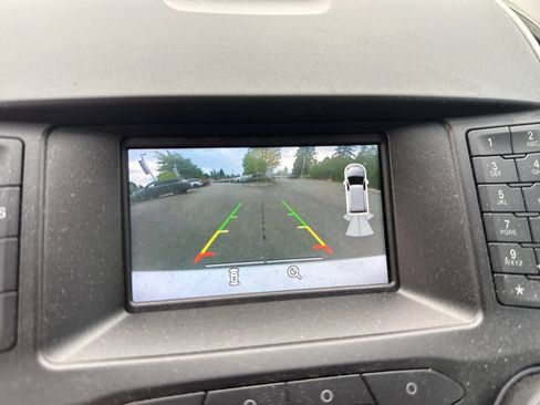 Used 2018 Ford Edge SEL FWD image 26