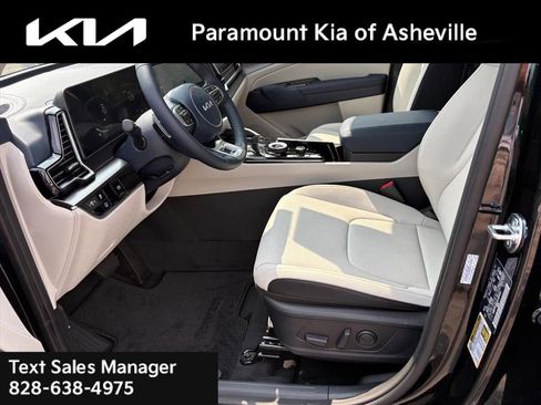 New 2025 Kia Sportage EX image 17