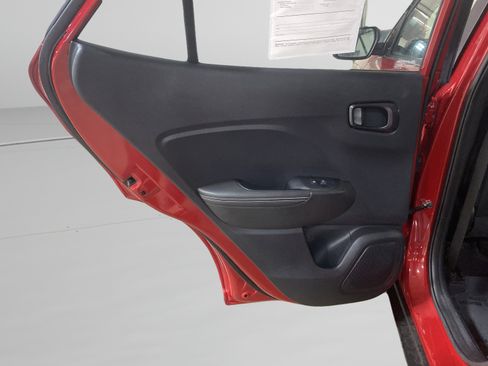 Used 2023 Hyundai Venue Limited w/ Cargo Package image 10