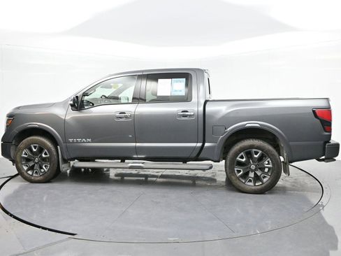 Used 2021 Nissan Titan Platinum Reserve w/ Moonroof Package image 4