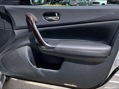 Used 2010 Nissan Maxima 3.5 SV w/ Premium Pkg FWD image 23