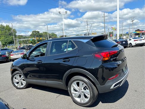 Certified 2024 Buick Encore GX Preferred w/ Comfort Package AWD/4WD image 7
