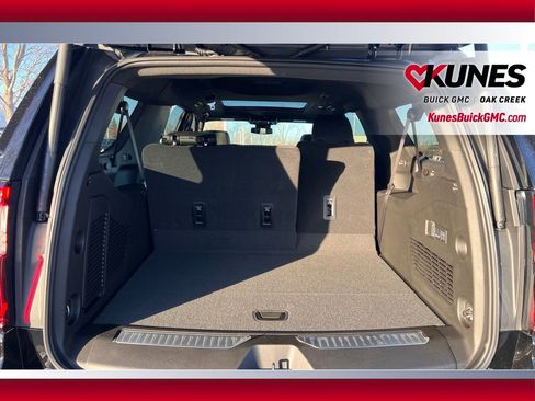 New 2026 GMC Yukon XL Denali w/ Sun & Power Step Package image 6