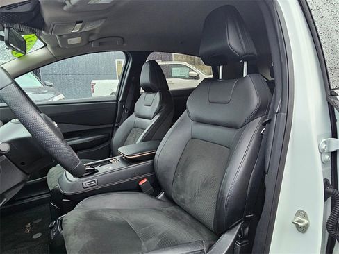 Certified 2024 Nissan Ariya ENGAGE e-4ORCE image 18