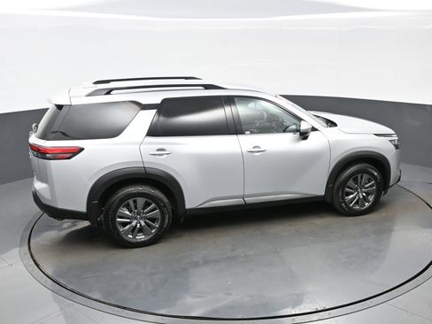 Used 2023 Nissan Pathfinder SV AWD/4WD image 43