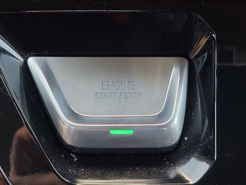 Used 2025 GMC Sierra 1500 AT4 AWD/4WD image 17