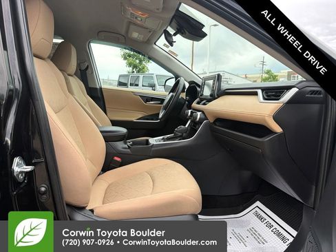Used 2021 Toyota RAV4 XLE w/ XLE Grade Weather Package AWD/4WD image 11